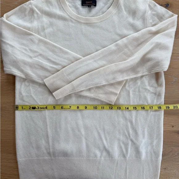 Quince Women’s Ivory Cashmere Sweater - Picture 3 of 6